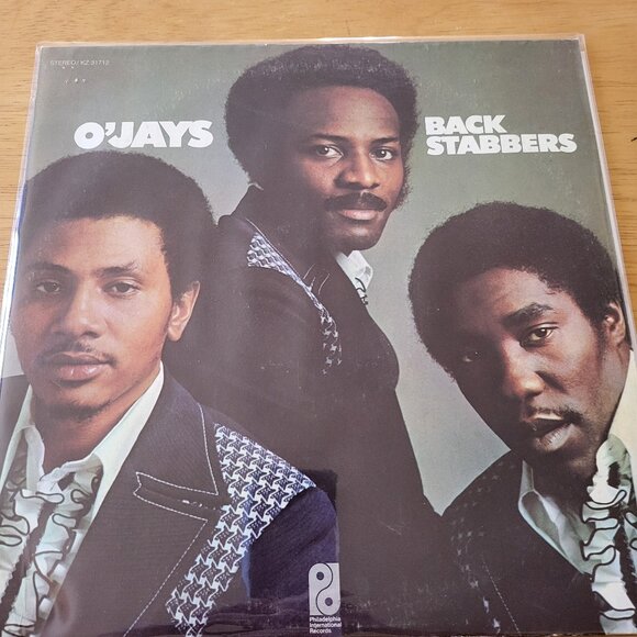 O'Jays Back Stabbers LP Phila Intl KZ 31712 Love Train 1972 Vinyl Record LPC